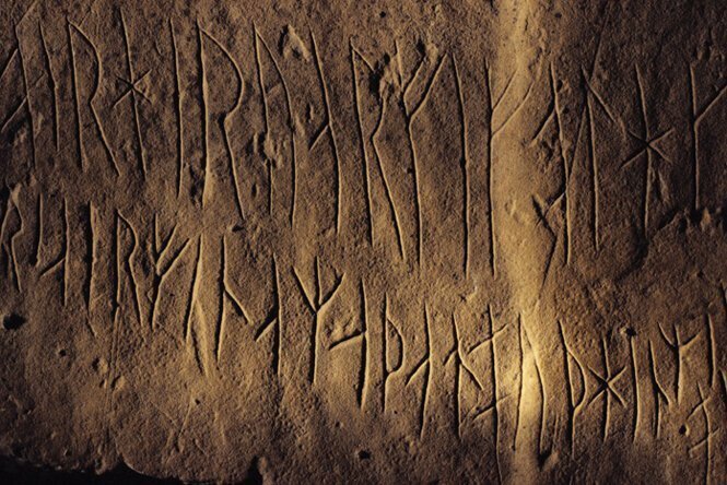 5. Содержание наскальных надписей практически не изменилось с древности до наших дней