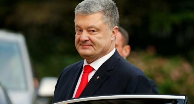Порошенко нашел способ решить свои проблемы с законом