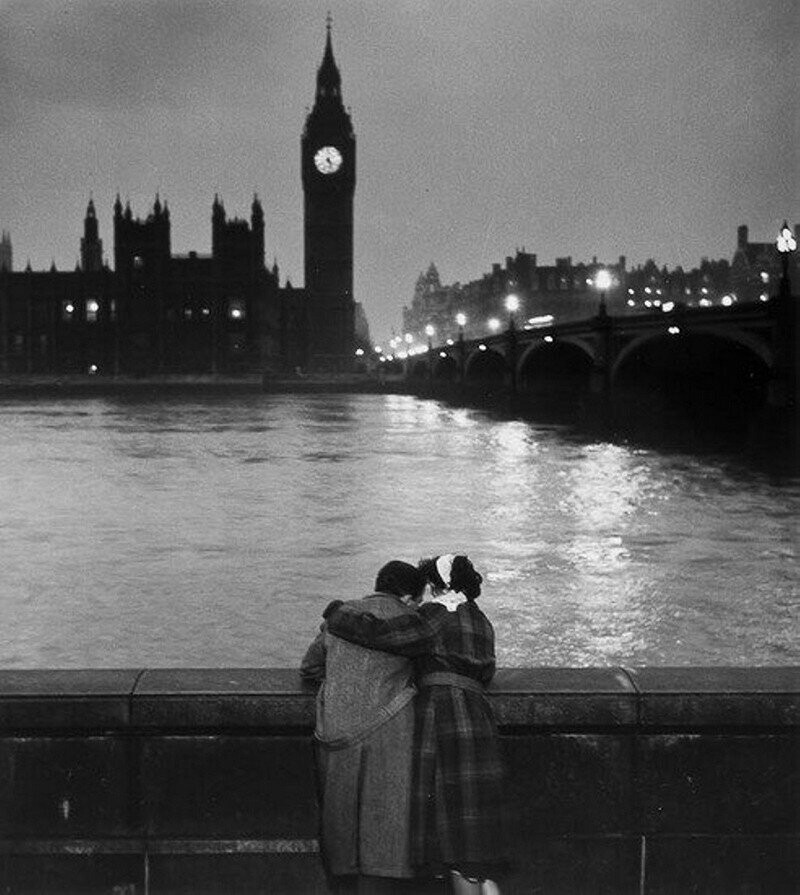 Влюблённые в Лондоне, 1952.