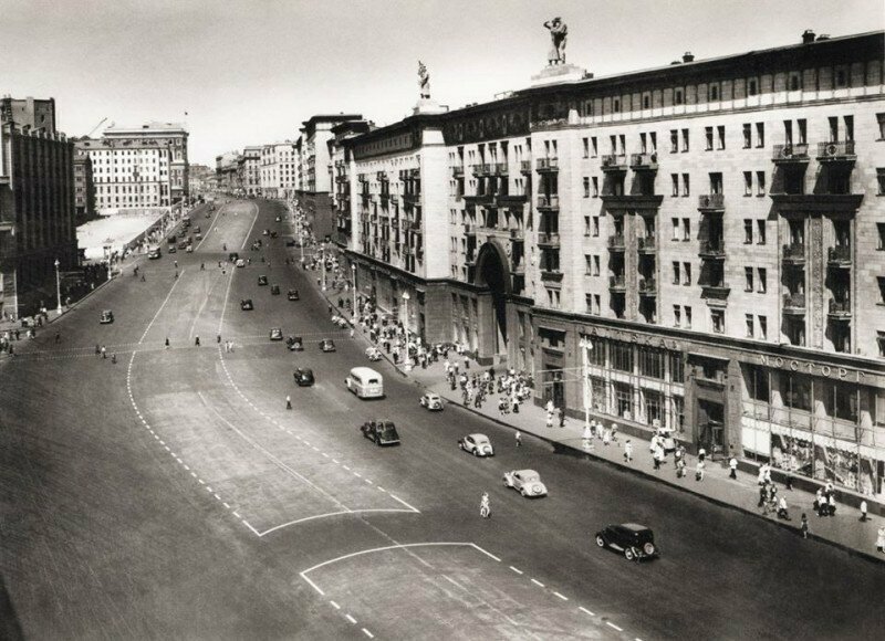 Улица Горького ныне Тверская. Москва. 1949 г.