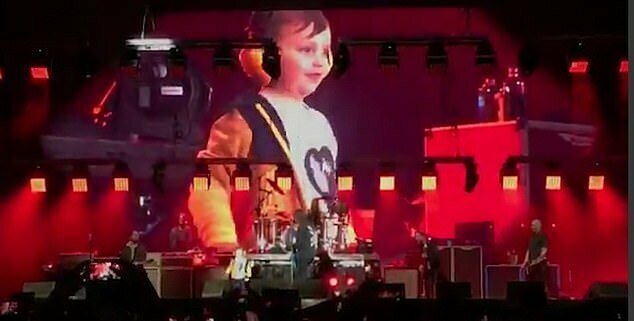 5-летний Тейлор Хупер исполнил зажигательный танец под песню "All My Life"