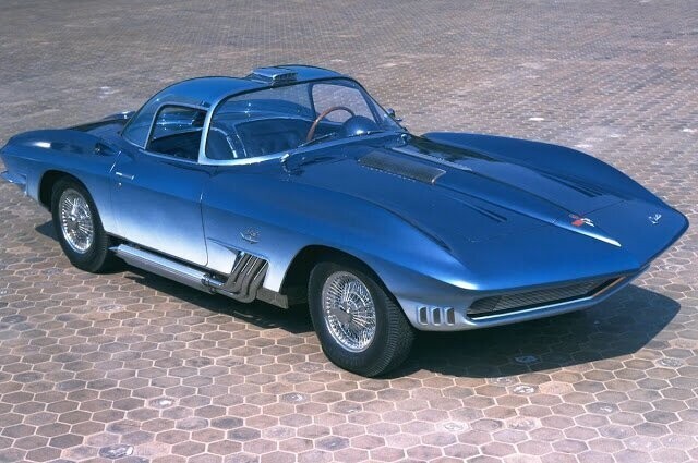 2. 1961–67 XP-755 Shark/Mako Shark I