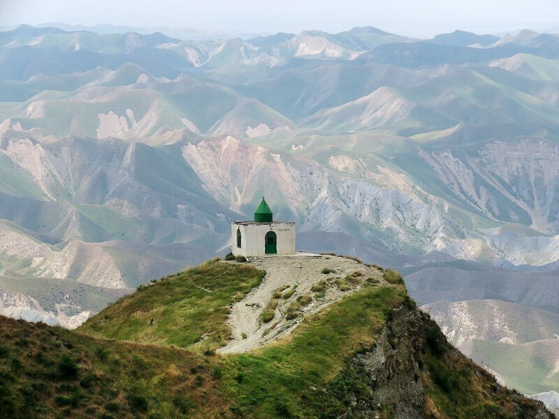 Гумбади-Кавус и Туркменская степь