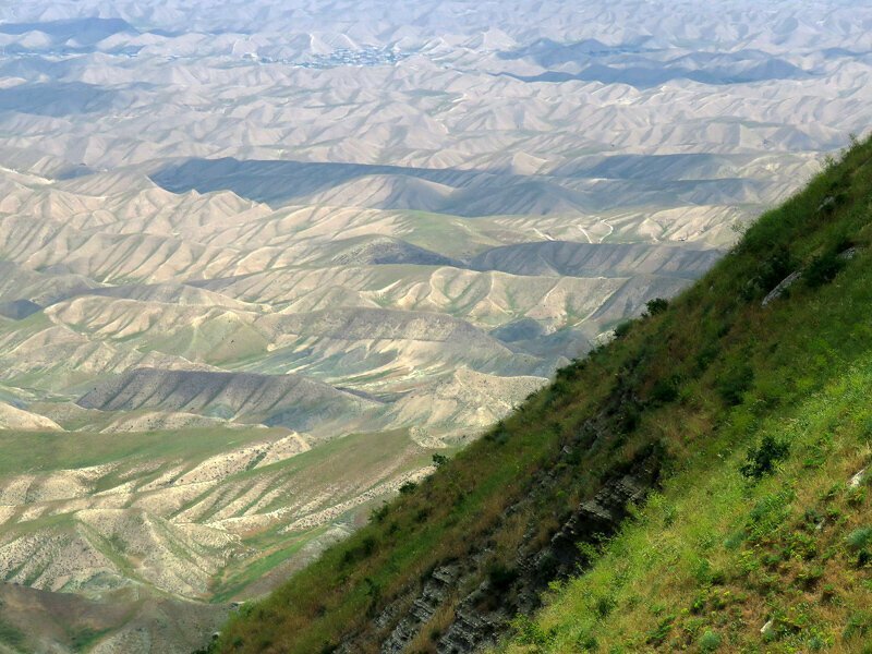 Гумбади-Кавус и Туркменская степь