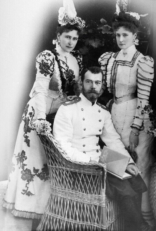 Решение квартирного вопроса по-царски: где жили Николай II с молодой женой