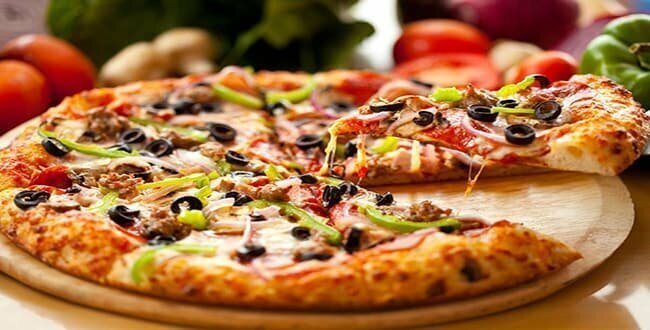12. В 2012 году в Италии испекли самую большую пиццу в мире. Угадайте диаметр пиццы-гиганта.