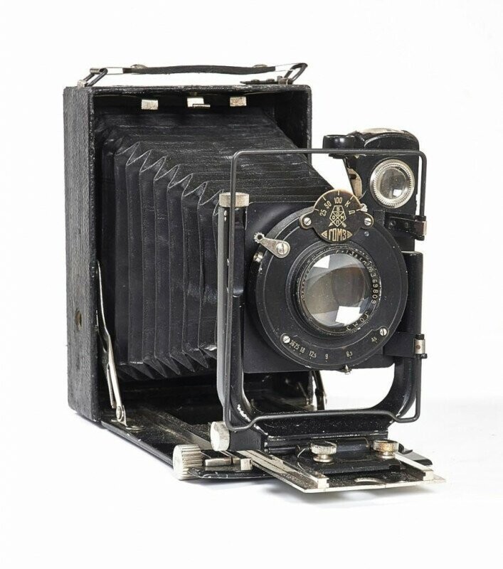 История появления первых довоенных советских фотоаппаратов