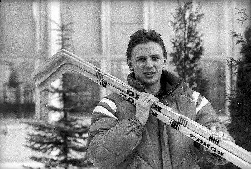 Хоккеист Игорь Ларионов 1985-1989 год