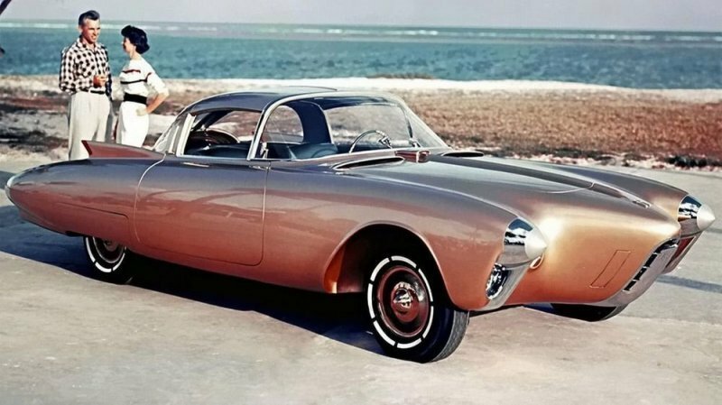 Oldsmobile Golden Rocket 1956 года: ракета с кузовом из стеклопластика