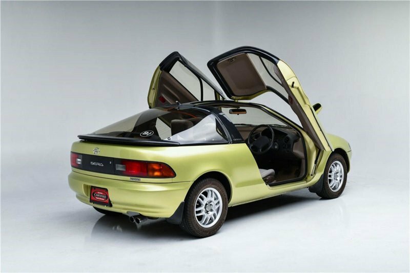 Toyota Sera 1990-1995 — Двери как у McLaren F1, но дешевле