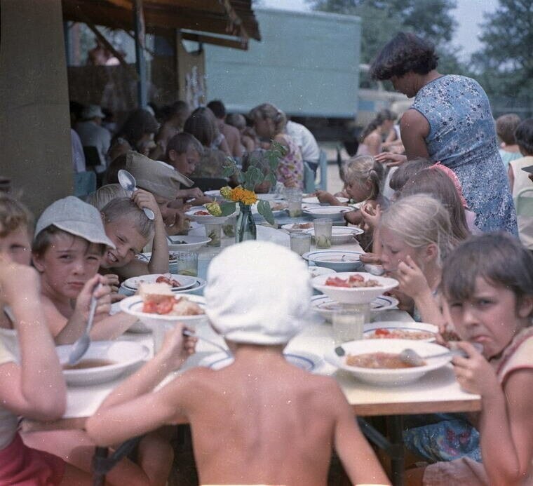 Как отдыхали советские дети — пионерлагеря «КАМАЗа» (исторический фоторепортаж)