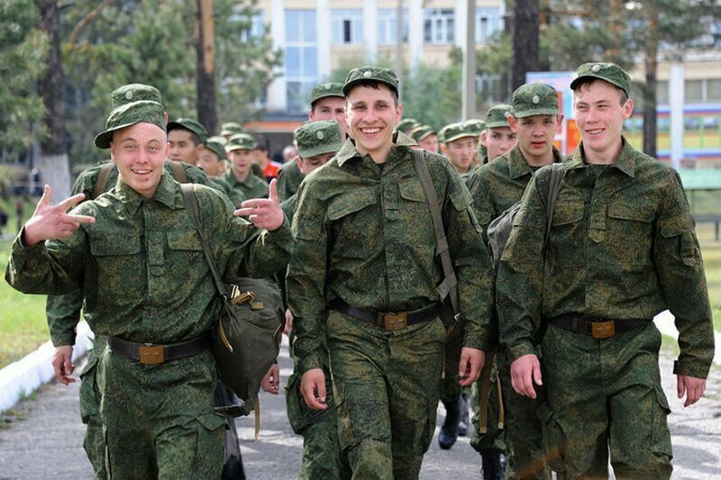 Досрочная демобилизация: в России вступили в силу новые правила призыва в армию