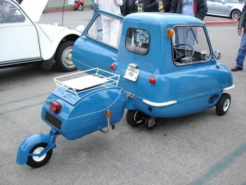 Самый маленький серийный и, пожалуй, самый смешной автомобиль