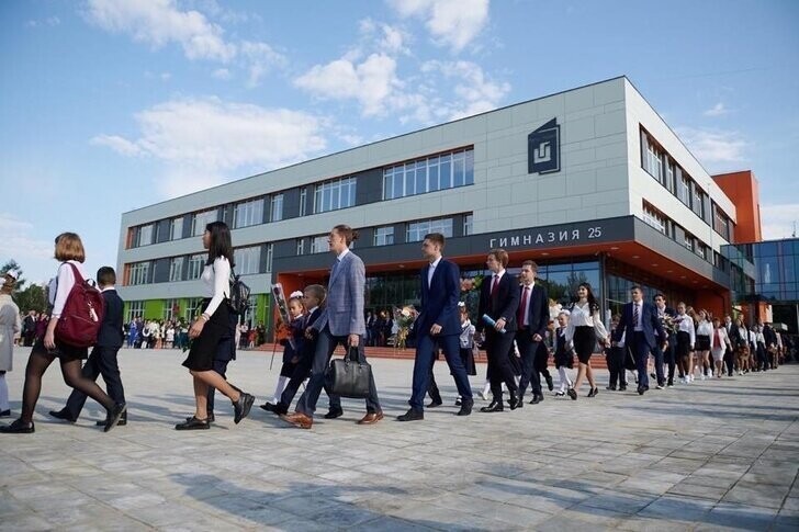 1. Четыре новые школы и два детских сада открыты в Иркутской области