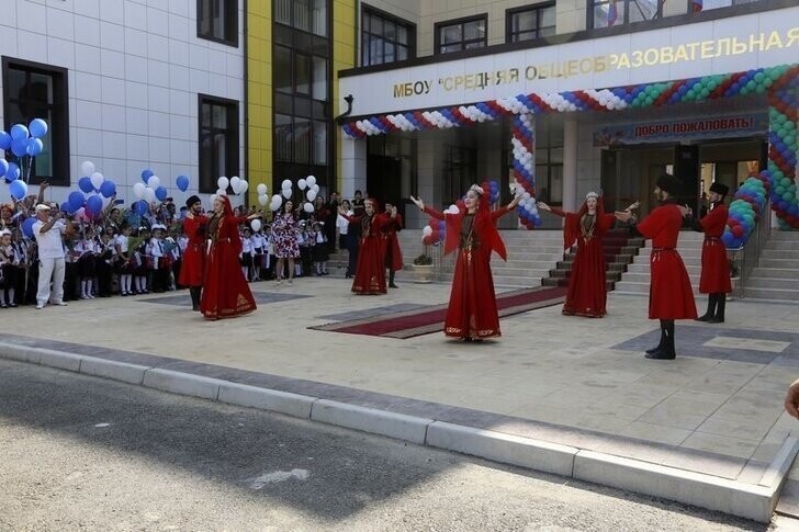 38. В Дагестане торжественно открылись пять новых школ