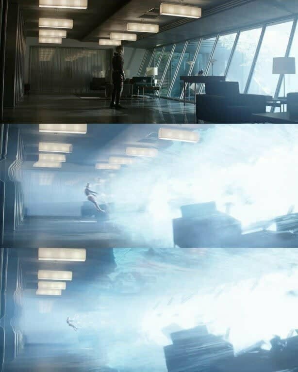 8. Когда корабль Таноса врезается в базу Мстителей, Человек-муравей уменьшается, чтобы спастись