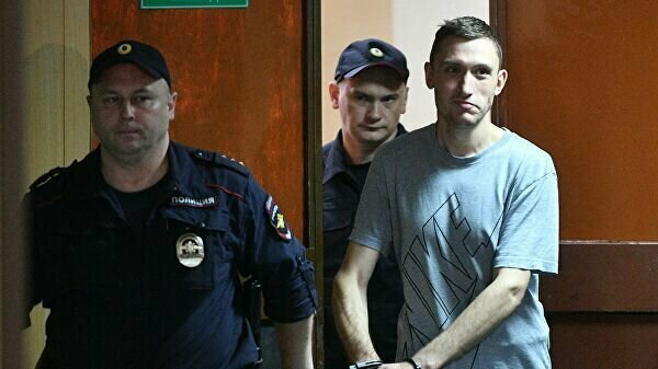 Пятый пошел. С вещами, на выход