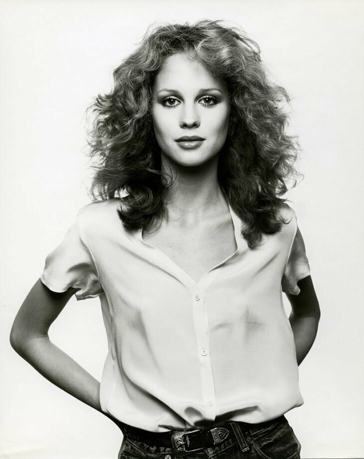 Рози Вела, 1977 год, американская модель и певица и автор песен.
