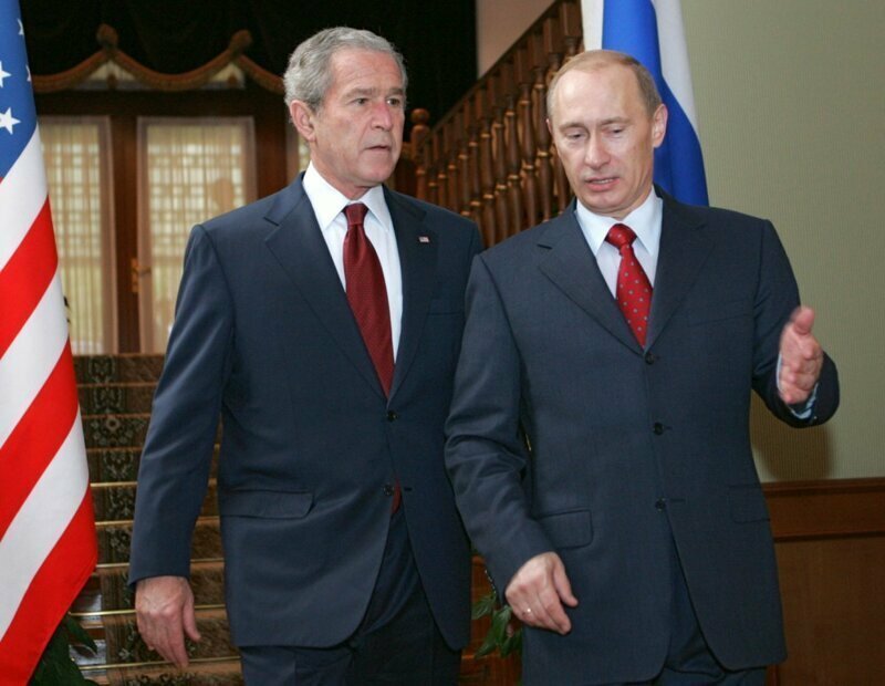 За 2 дня до 11 сентября 2001 года, Путин сказал Бушу о том, что будет