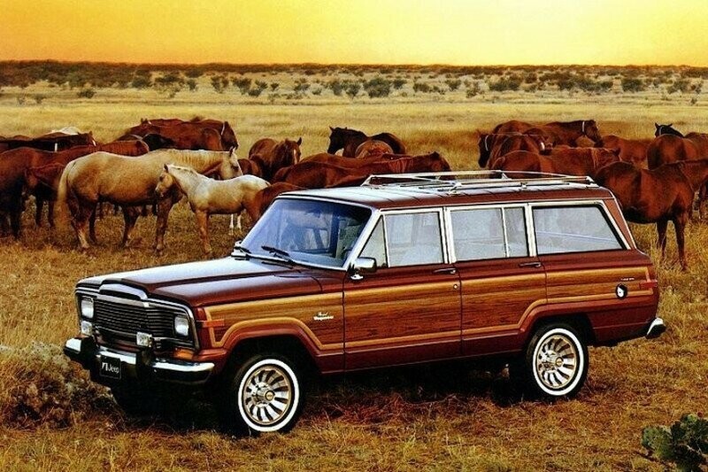 Автомобиль: Jeep Grand Wagoneer. Герой: Скайлер Уайт