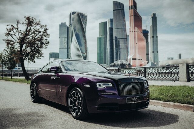 В Rolls-Royce представили машину «специально для москвичей»