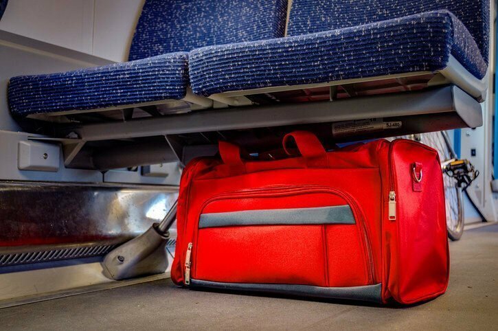 16. "Самое странное, что часто случается на борту - это люди, которые покинув самолет, оставляют свой багаж внутри. А он вообще вам нужен?"