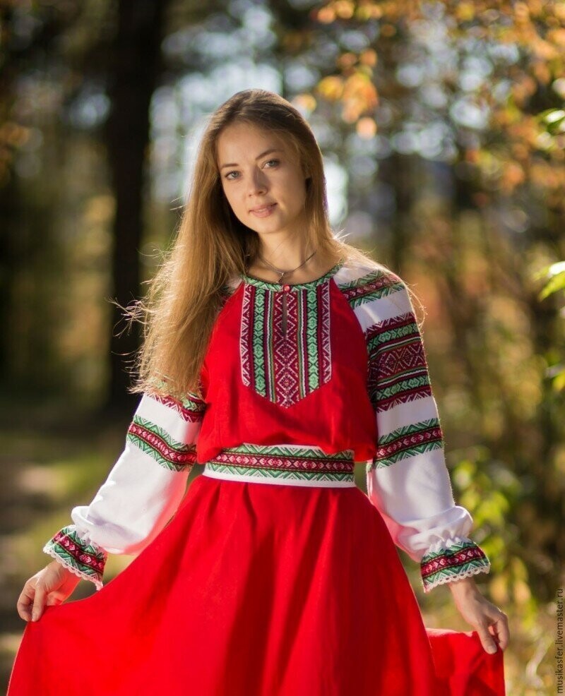 Фото русские женщины в национальном костюме