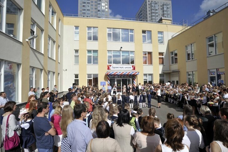 В ЖК «Новоорловский» в Санкт-Петербурге открылась новая школа на 825 мест