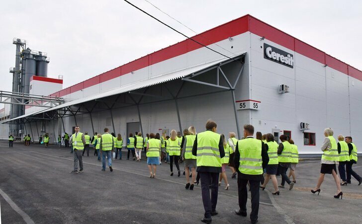 В Ленинградской области открылся завод строительных смесей «Хенкель»