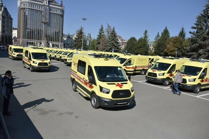 42 новые машины «скорой помощи» получили больницы муниципальных районов Татарстана