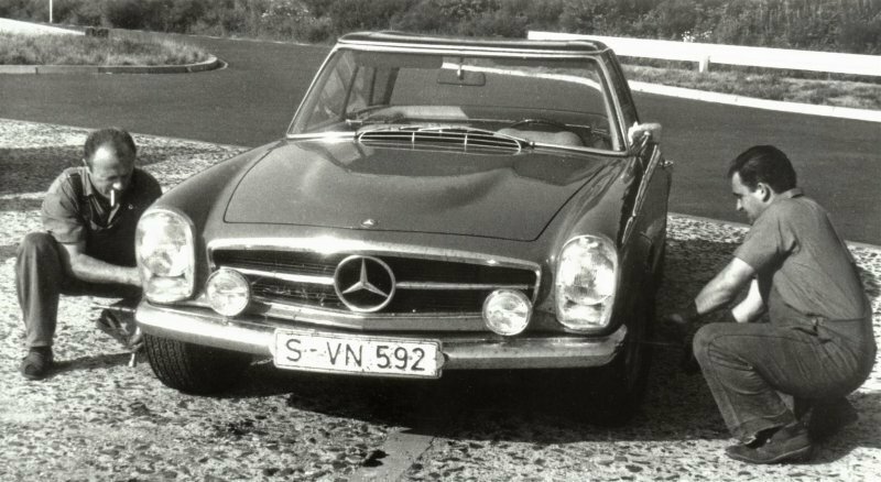 История о том, как Mercedes-Benz пытался оснастить родстер SL «Pagoda» большим V8 от лимузина