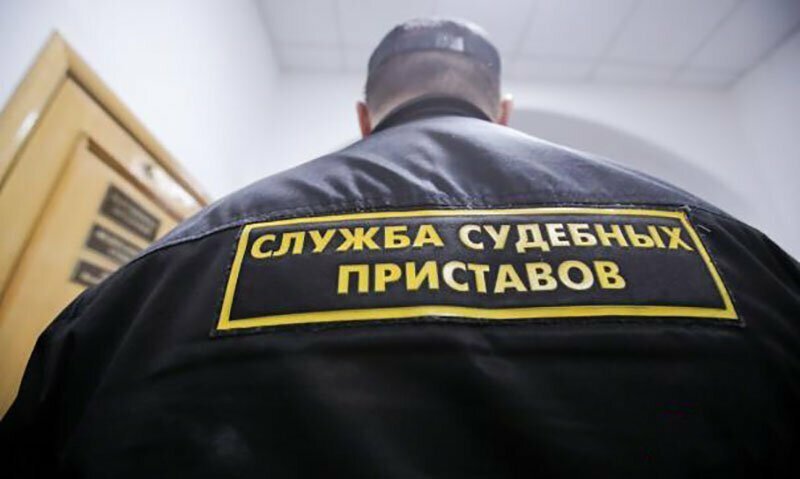 Приставы начали ловить горожан во время шопинга