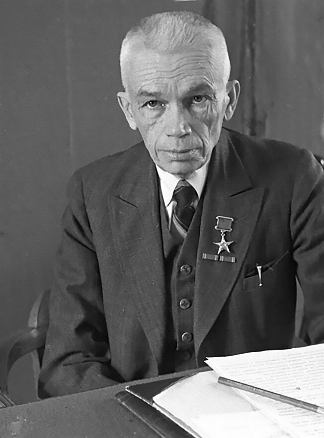 Александр Александрович Богомолец (1881-1946)