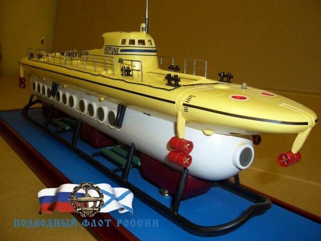 Первая советская туристическая подводная лодка