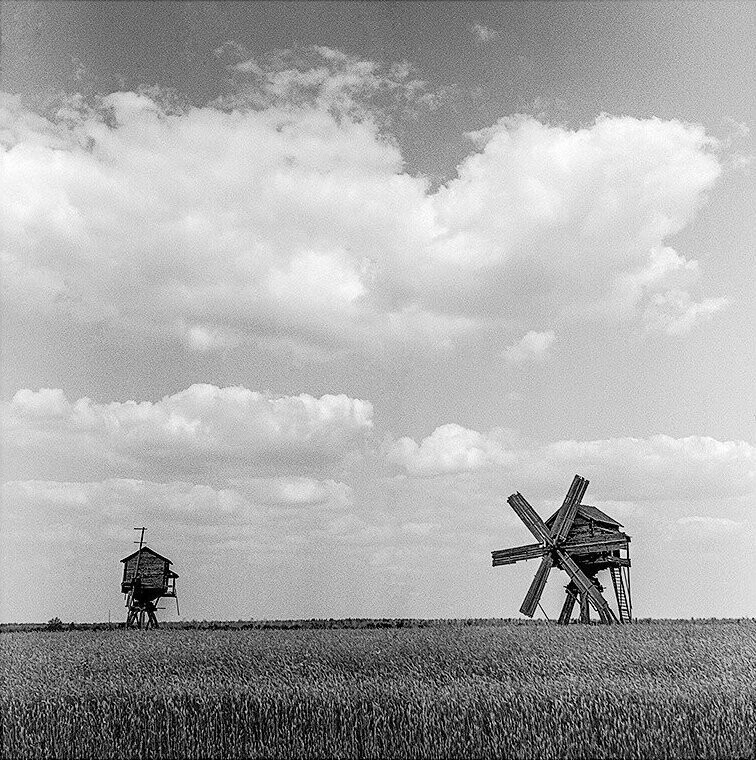 Вплоть до 1960-х годов здесь еще оставались ветрянные мельницы