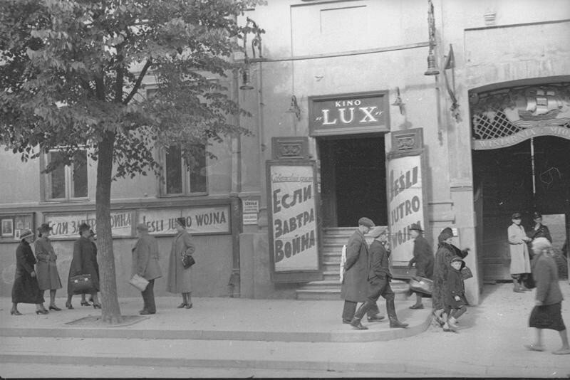 Фильм в кинотеатре "LUX". 1939 год, Вильнюс, Литва