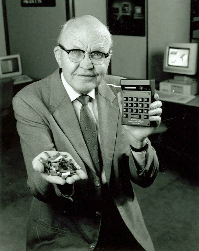 Джек Килби. Изобретатель интегральной схемы, карманного калькулятора и термопринтера. Конец 1960-х