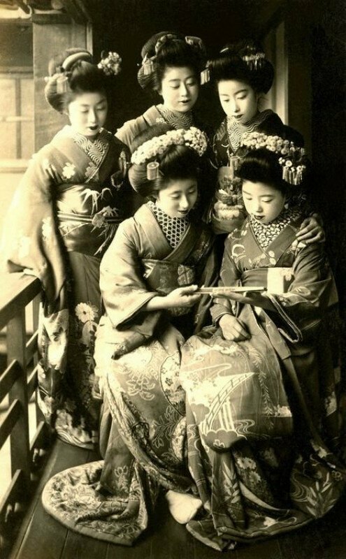 Япония. Гейши. 1890-е.