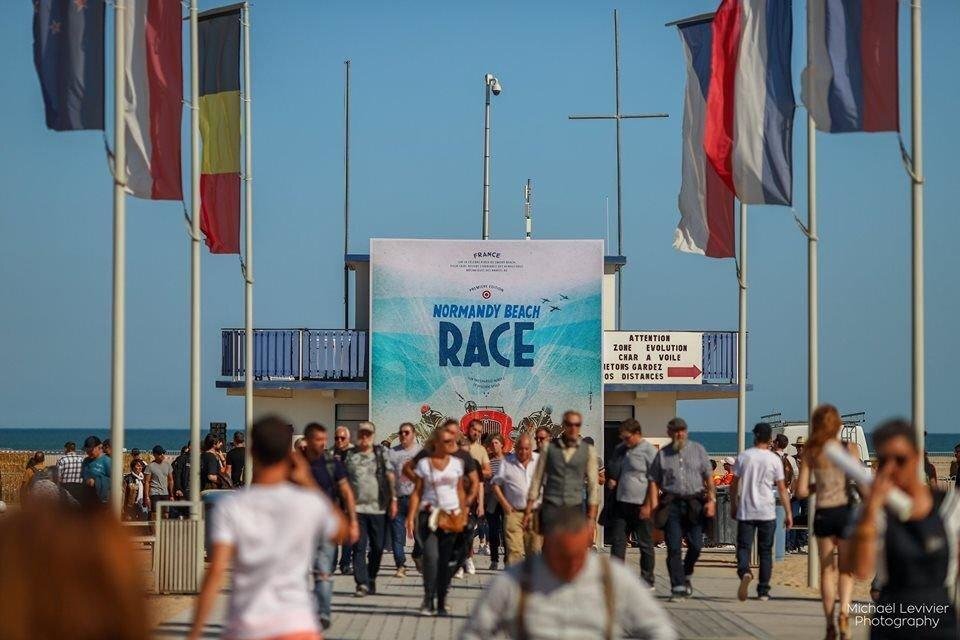 Beach race. Зонт Единая Россия. Зонт Единая Россия фото.