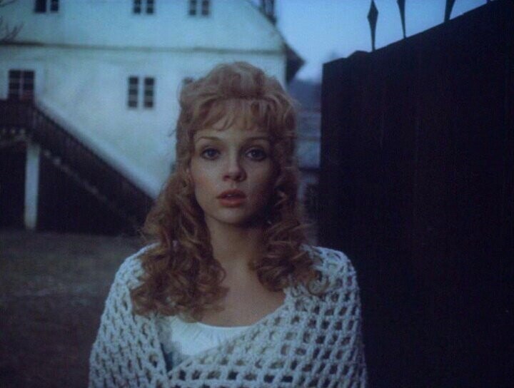 Здена Студенкова в роли Юлии: " Девушка и чудовище " 1978 год. 