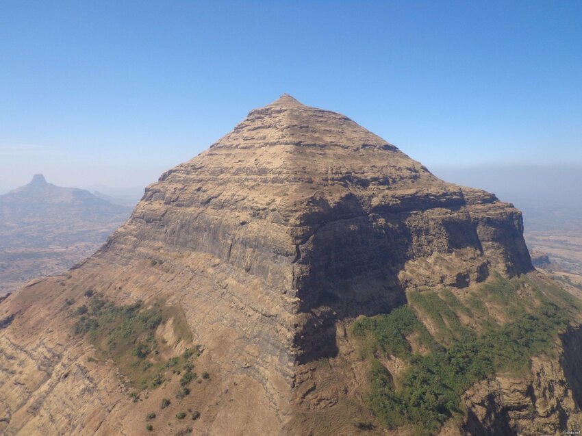 Гигантская пирамида в Индии