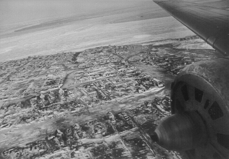 Вид с советского самолета на разрушенный Сталинград. Октябрь-ноябрь 1942 года.