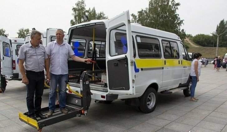 Новые автомобили для транспортировки пожилых граждан приобрели в Алтайском крае