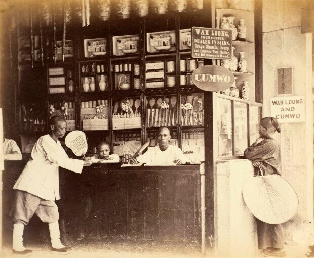 Wah Loong был магазином китайских сувениров, ввозившим товары из близлежащего Кантона. Продавали там шелк, платки, шали и слоновую кость