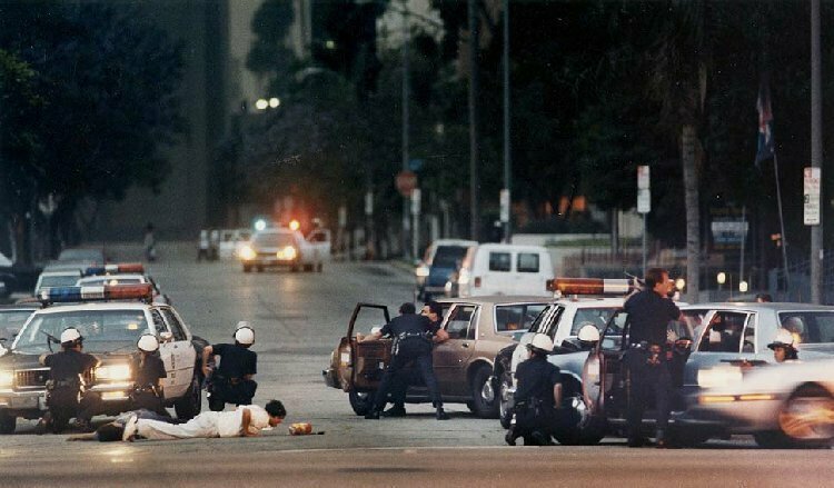 Восстание НЕГРОВ в Лос Анджелесе 1992 год