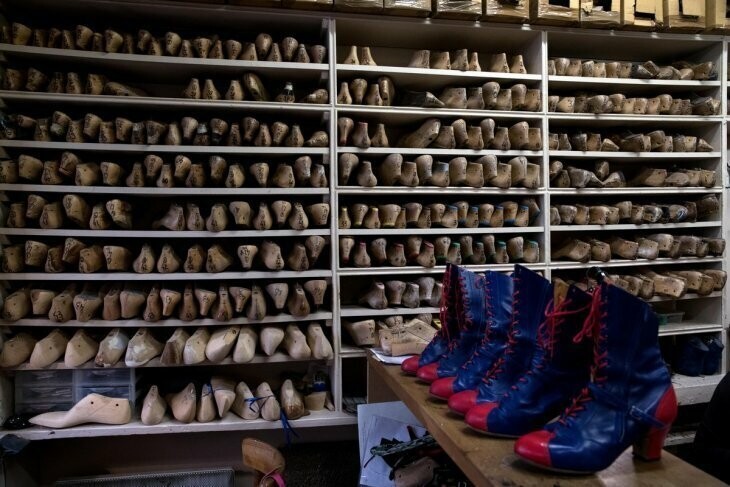 Обувь для Cancan в обувной мастерской