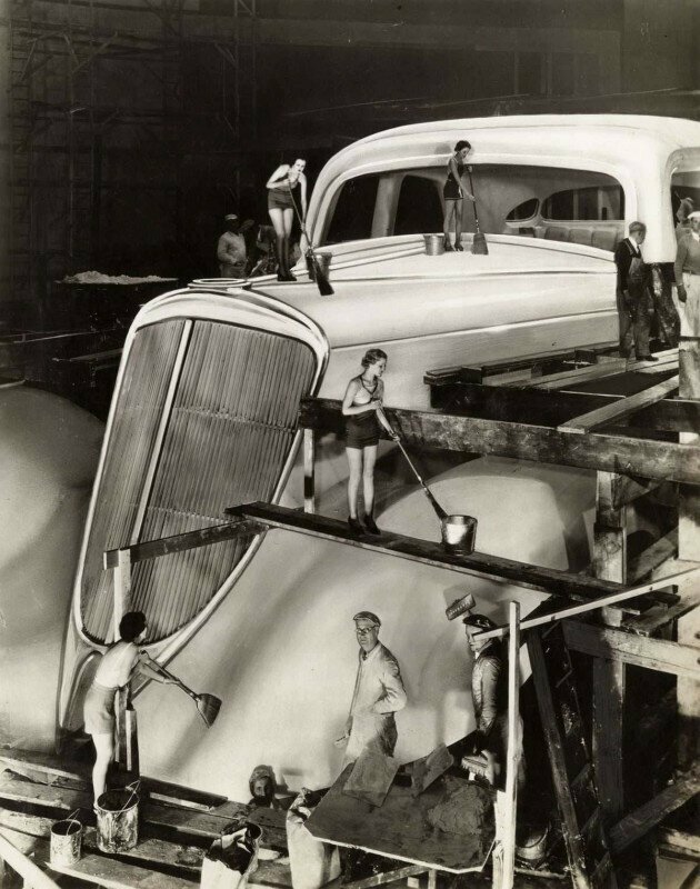 Процесс изготовления гипсовой копии президентского Studebaker для выставки Chicago Expo 1933-1934.
