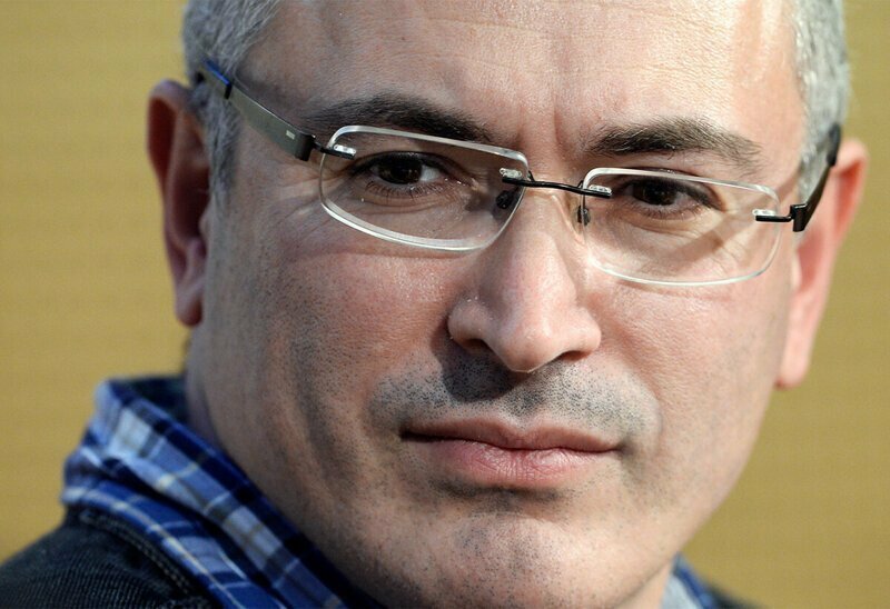 Ходорковский загнал под каблук московских коммунистов