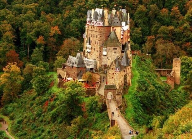 2. Замок Хоэншвангау, Германия, Бавария. 