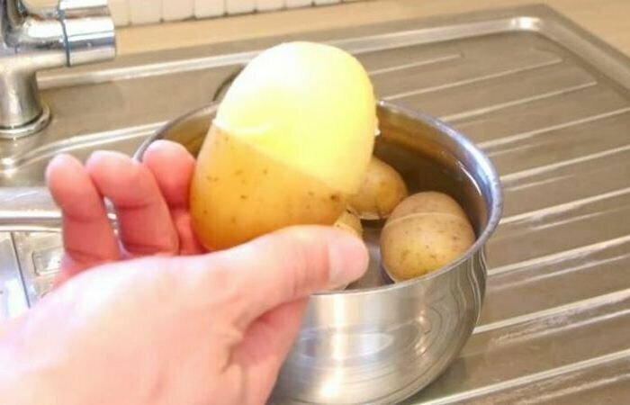 Простой и быстрый способ очистки картофеля? Ерунда